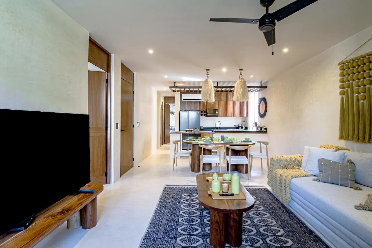 The Primary Suite @ Mestiza, 307A 툴룸
