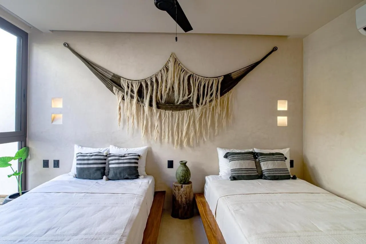 펜션 The Primary Suite @ Mestiza, 307A 툴룸